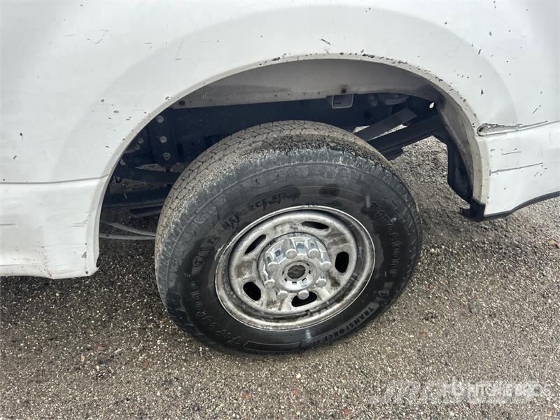 Ford F-150 XL 4x2 Extended Cab Pickup 其他