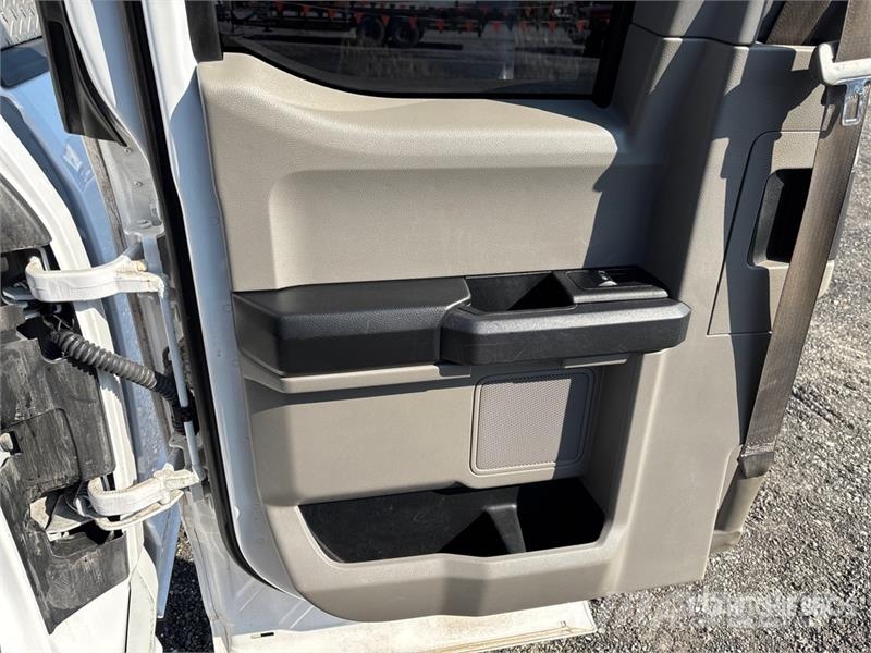 Ford F-150 XL 4x2 Extended Cab Pickup Furgoni altro