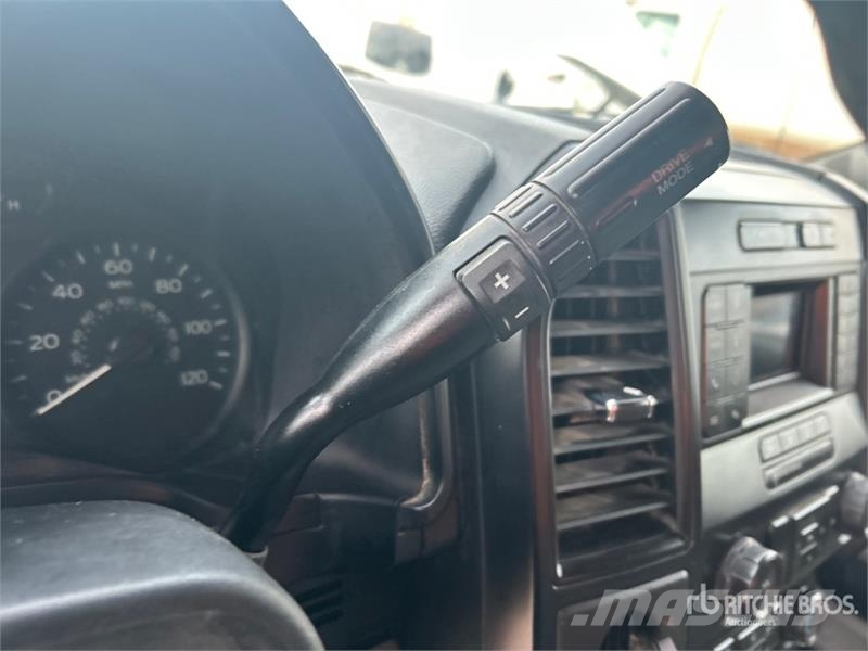 Ford F-150 XL 4x2 Extended Cab Pickup Muu