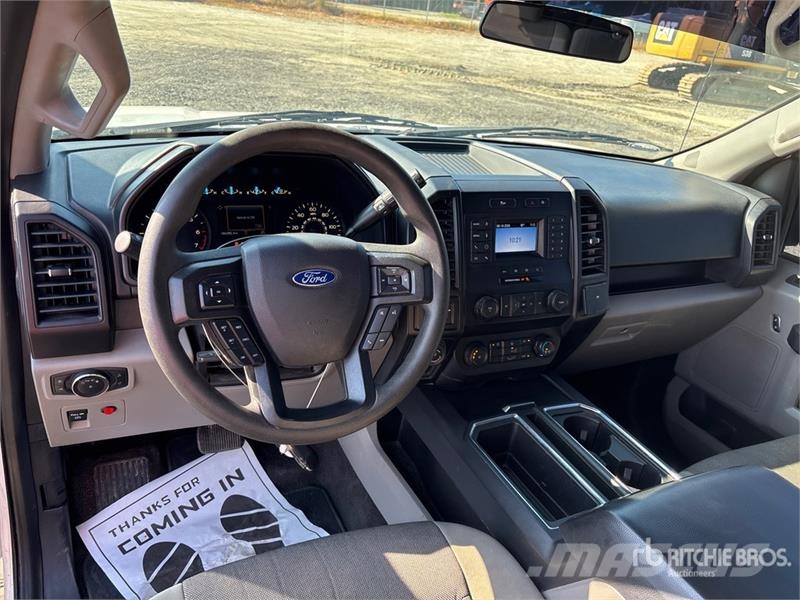 Ford F-150 XL 4x2 Extended Cab Pickup Furgoni altro