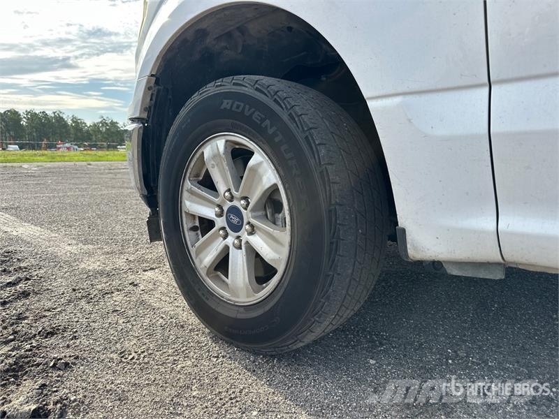 Ford F-150 XL 4x2 Extended Cab Pickup Egyéb