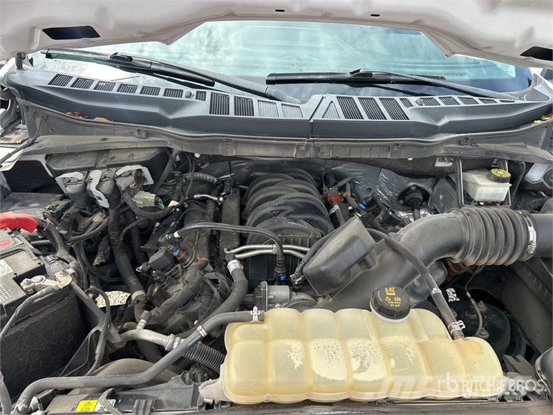 Ford F-150 XL 4x2 Extended Cab Pickup 其他