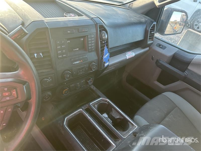Ford F-150 XL 4x2 Extended Cab Pickup Muu