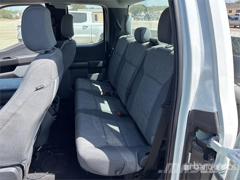 Ford F-150 XL 4x2 Extended Cab Pickup 其他