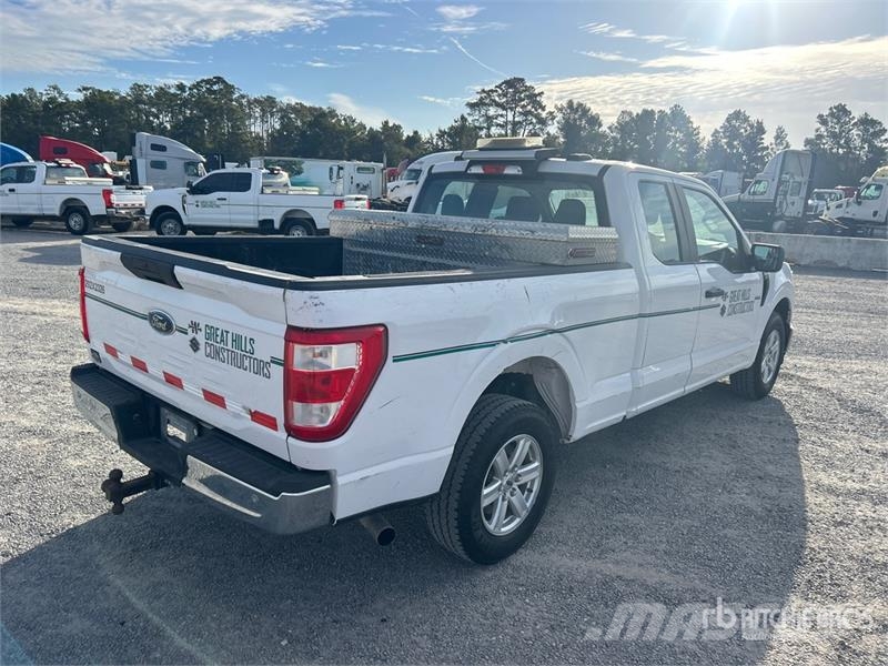 Ford F-150 XL 4x2 Extended Cab Pickup Andre varebiler