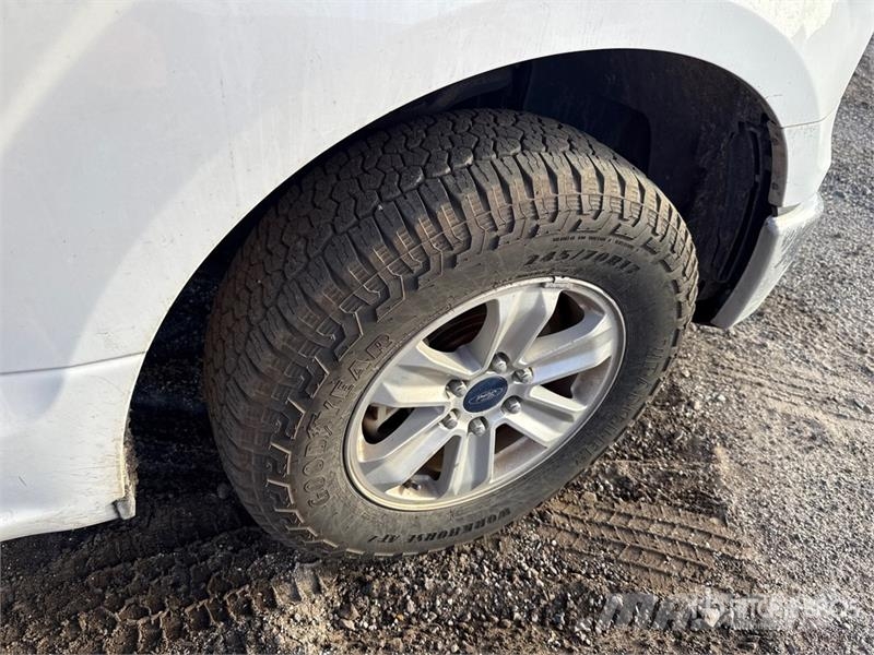 Ford F-150 XL 4x2 Extended Cab Pickup Прочие фургоны