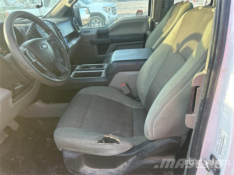 Ford F-150 XL 4x2 Extended Cab Pickup Muu
