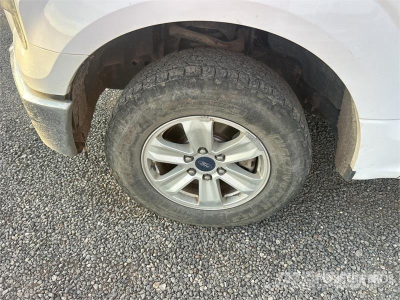 Ford F-150 XL 4x2 Extended Cab Pickup Muu