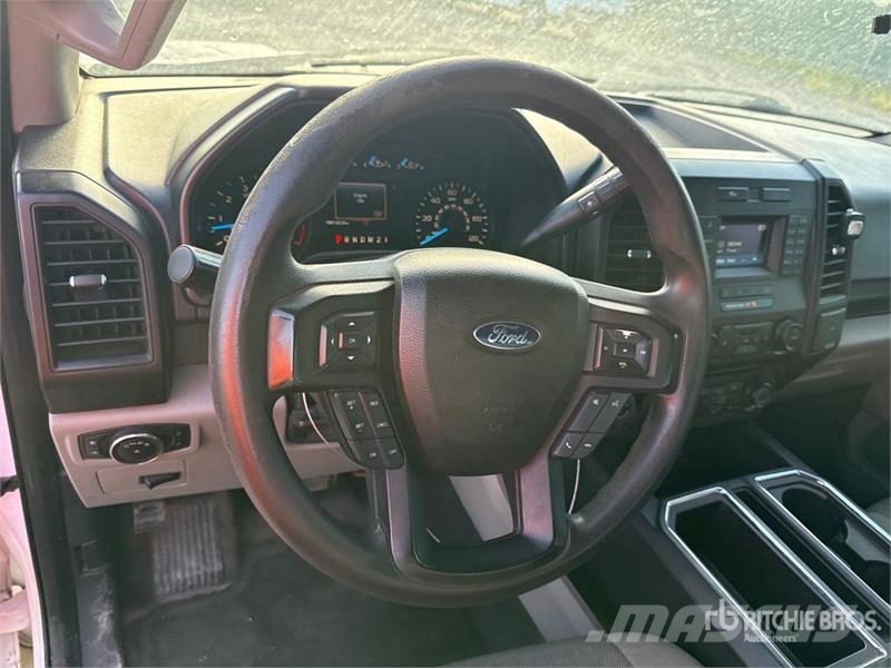 Ford F-150 XL 4x2 Extended Cab Pickup Прочие фургоны