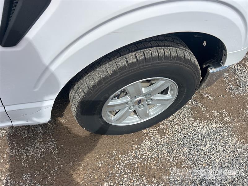 Ford F-150 XL 4x2 Extended Cab Pickup Autre fourgon / utilitaire