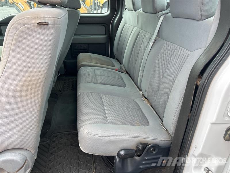 Ford F-150 XL 4x2 Extended Cab Pickup Ostalo