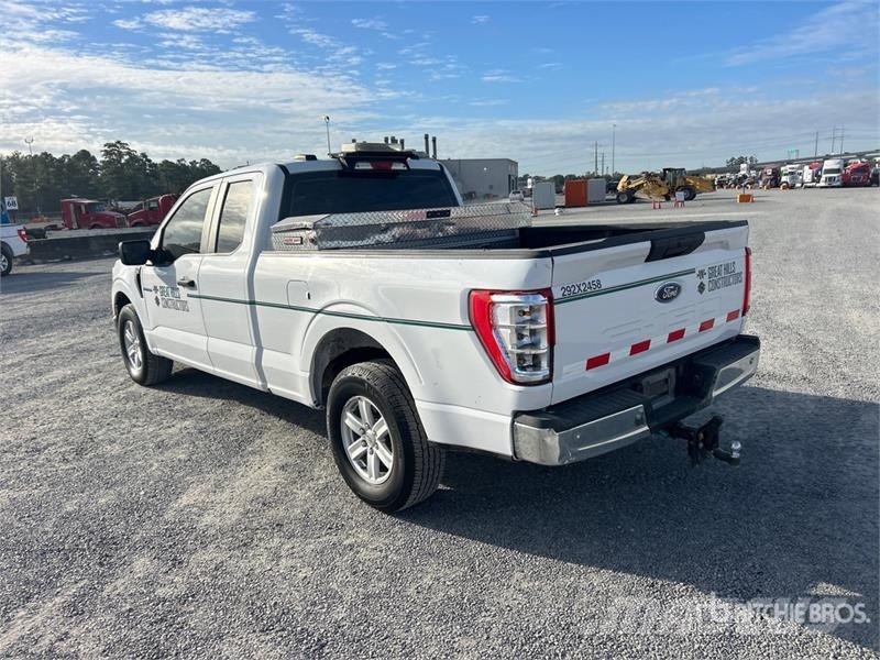 Ford F-150 XL 4x2 Extended Cab Pickup Andre varebiler