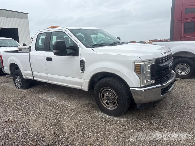 Ford F-150 XL 4x2 Extended Cab Pickup 기타