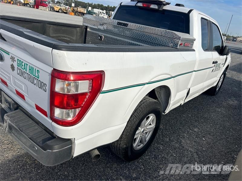 Ford F-150 XL 4x2 Extended Cab Pickup Andre varebiler