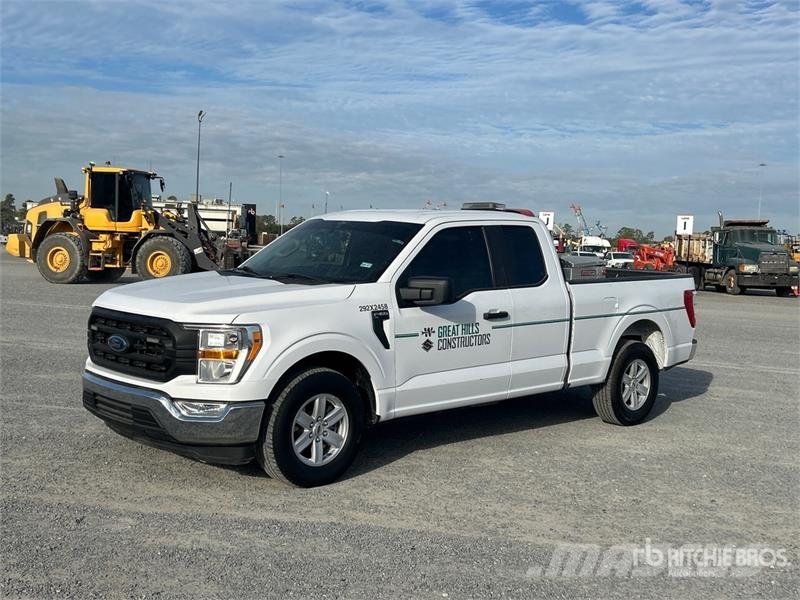 Ford F-150 XL 4x2 Extended Cab Pickup Andre varebiler