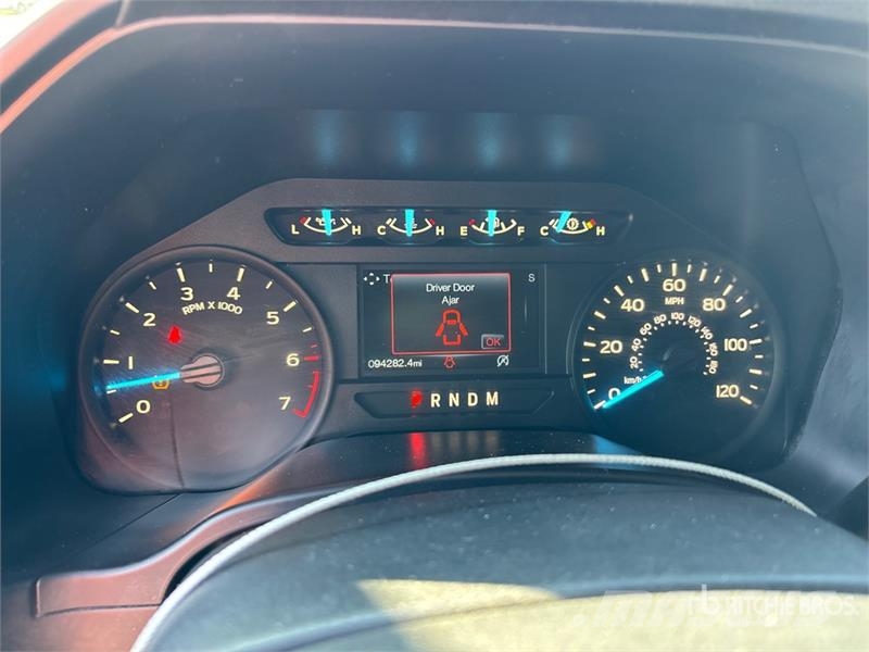 Ford F-150 XL 4x2 Extended Cab Pickup Furgoni altro