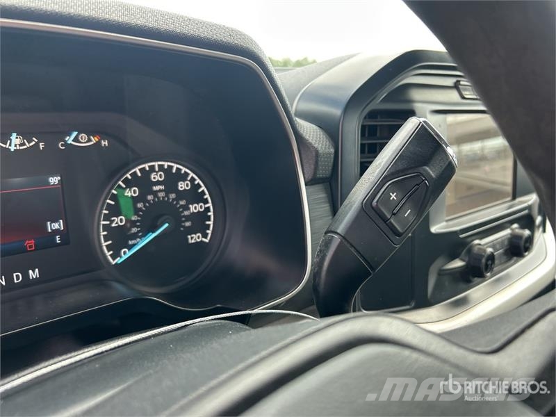 Ford F-150 XL 4x2 Extended Cab Pickup Інше