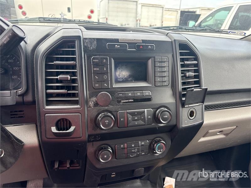 Ford F-150 XL 4x2 Extended Cab Pickup Citi