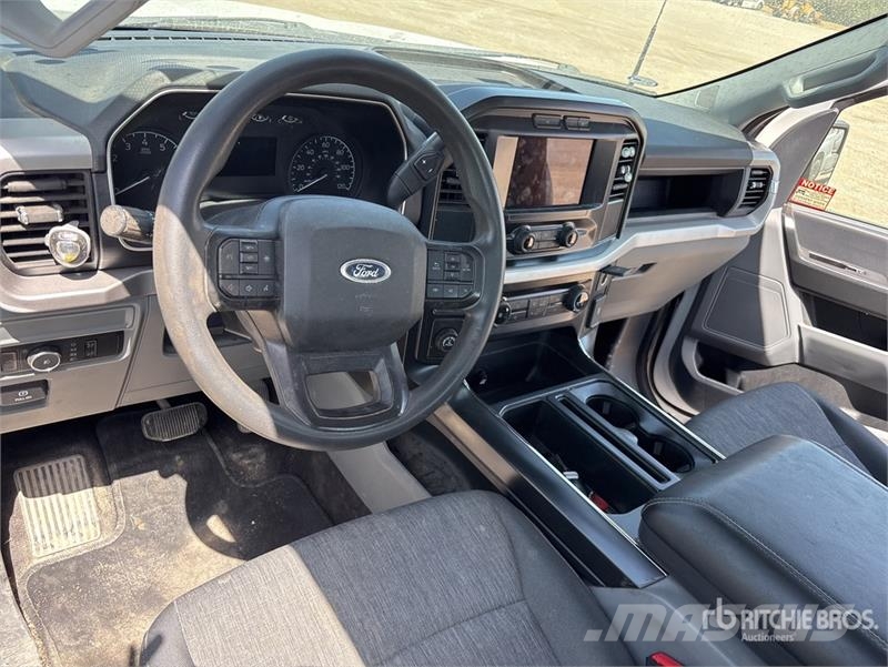 Ford F-150 XL 4x2 Extended Cab Pickup 其他