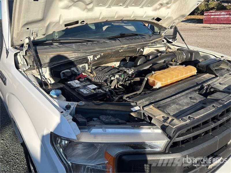 Ford F-150 XL 4x2 Extended Cab Pickup Други