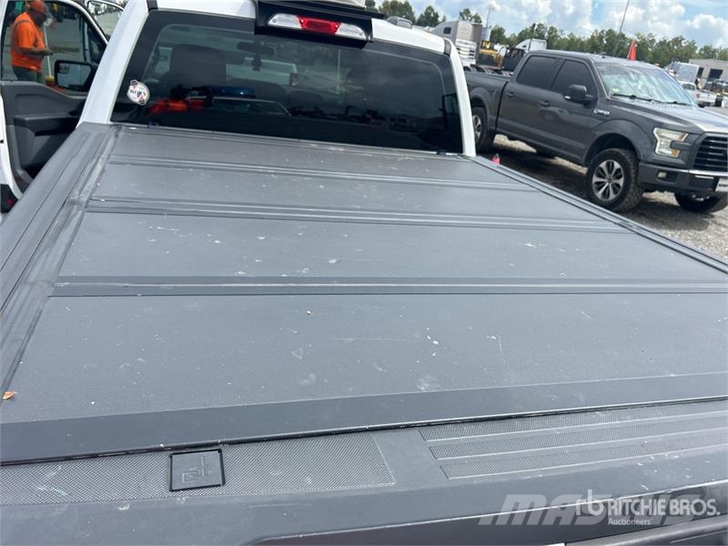 Ford F-150 XL 4x2 Extended Cab Pickup Autre fourgon / utilitaire