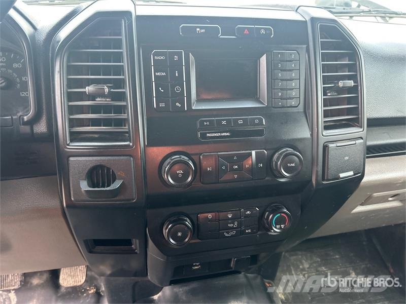 Ford F-150 XL 4x2 Extended Cab Pickup Muu