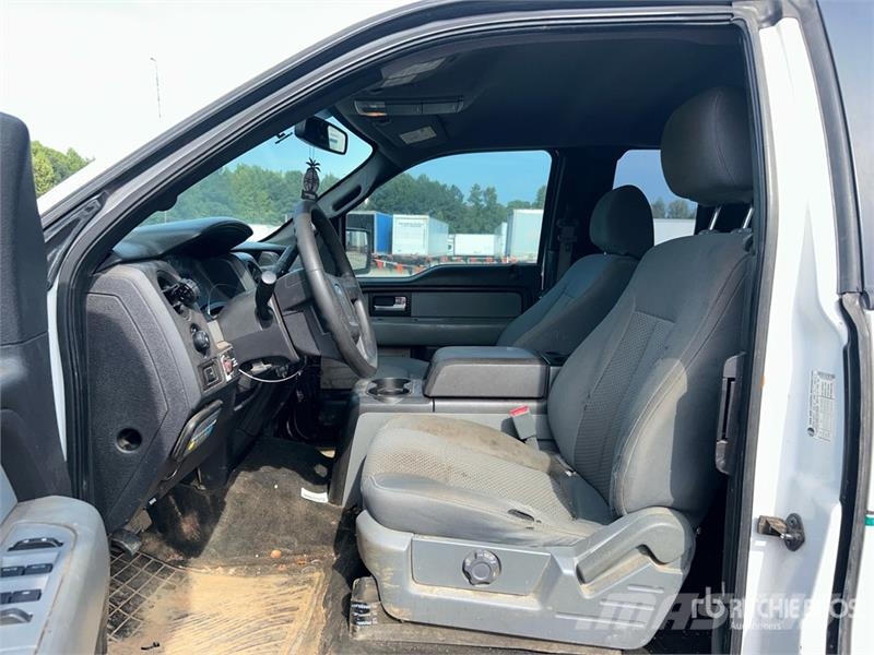 Ford F-150 XL 4x2 Extended Cab Pickup Ostalo