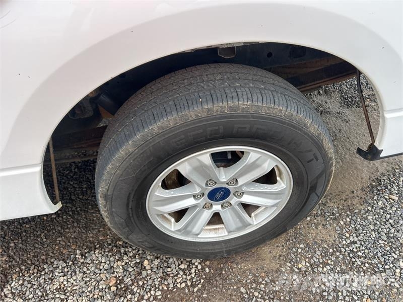 Ford F-150 XL 4x2 Extended Cab Pickup Ostalo