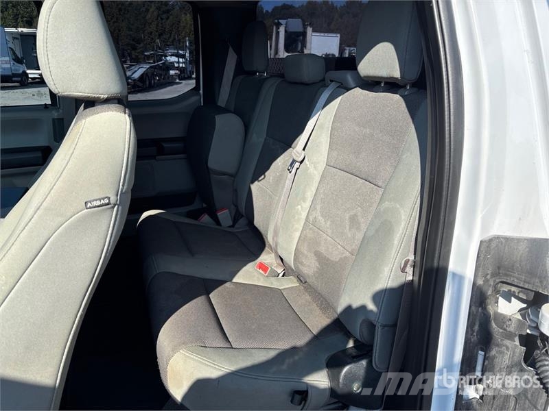 Ford F-150 XL 4x2 Extended Cab Pickup Furgoni altro