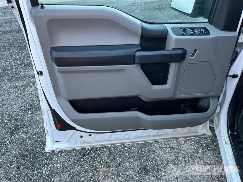 Ford F-150 XL 4x2 Extended Cab Pickup Anders