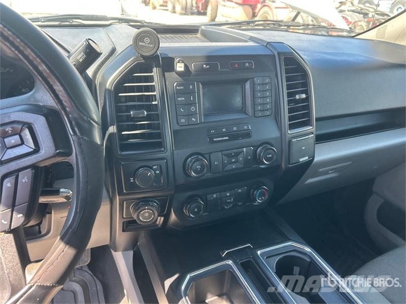 Ford F-150 XL 4x2 Extended Cab Pickup Muu