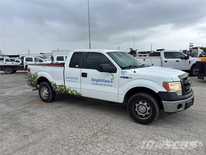 Ford F-150 XL 4x2 Extended Cab Pickup Egyéb