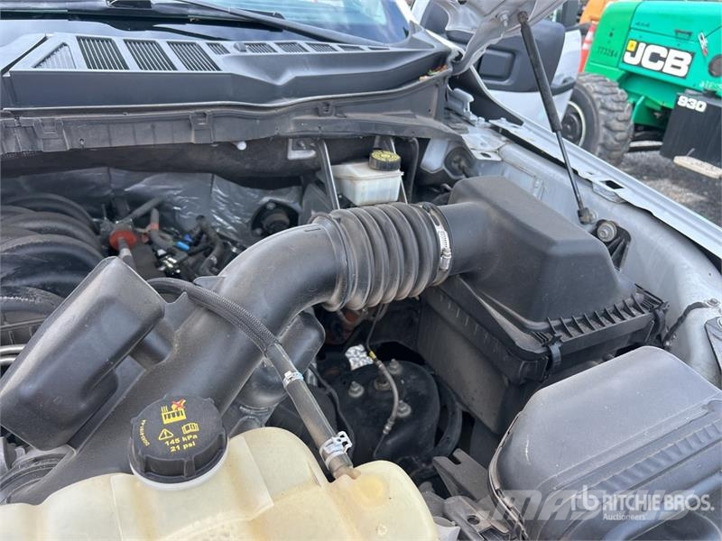 Ford F-150 XL 4x2 Extended Cab Pickup 其他