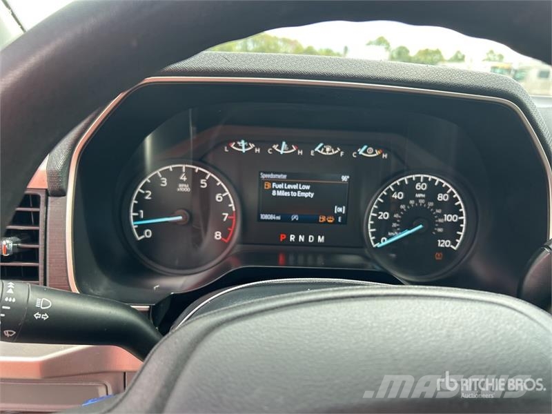 Ford F-150 XL 4x2 Extended Cab Pickup 其他