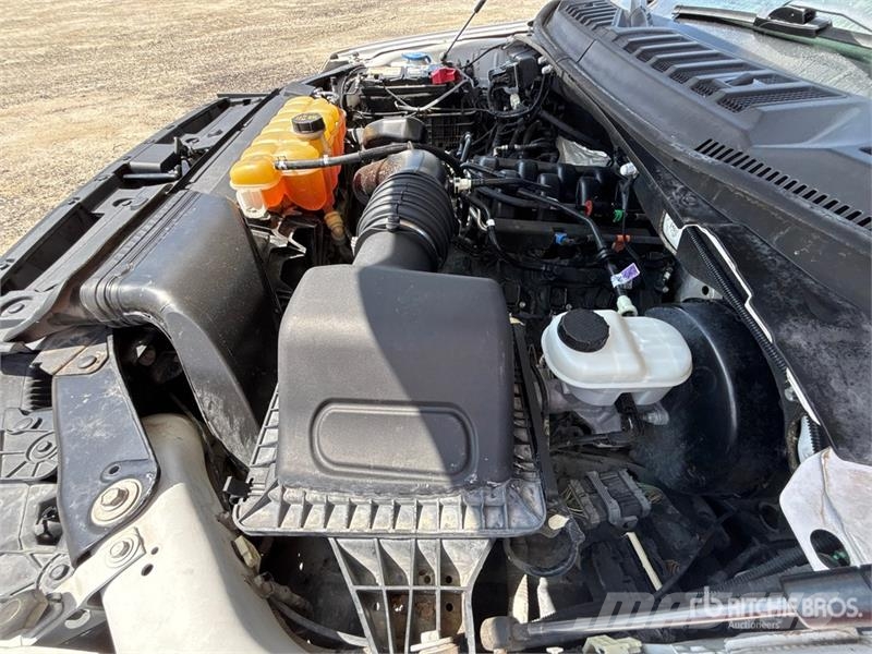 Ford F-150 XL 4x2 Extended Cab Pickup Ostalo