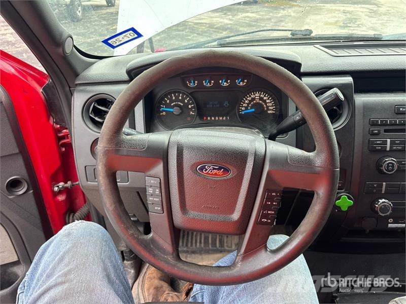 Ford F-150 XL 4x2 Extended Cab Pickup Egyéb