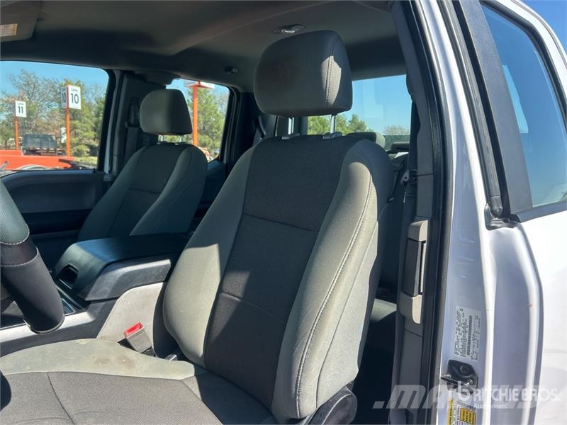 Ford F-150 XL 4x2 Extended Cab Pickup Muu