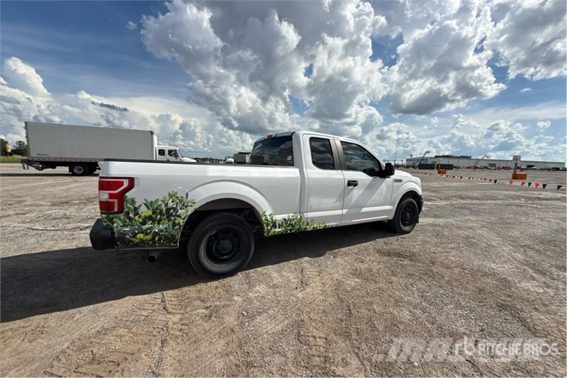 Ford F-150 XL 4x2 Extended Cab Pickup Furgoni altro