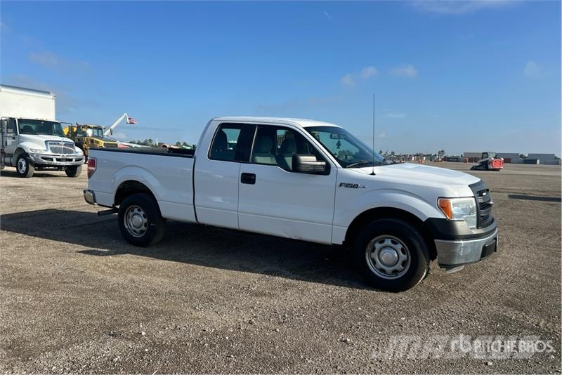 Ford F-150 XL 4x2 Extended Cab Pickup Anders