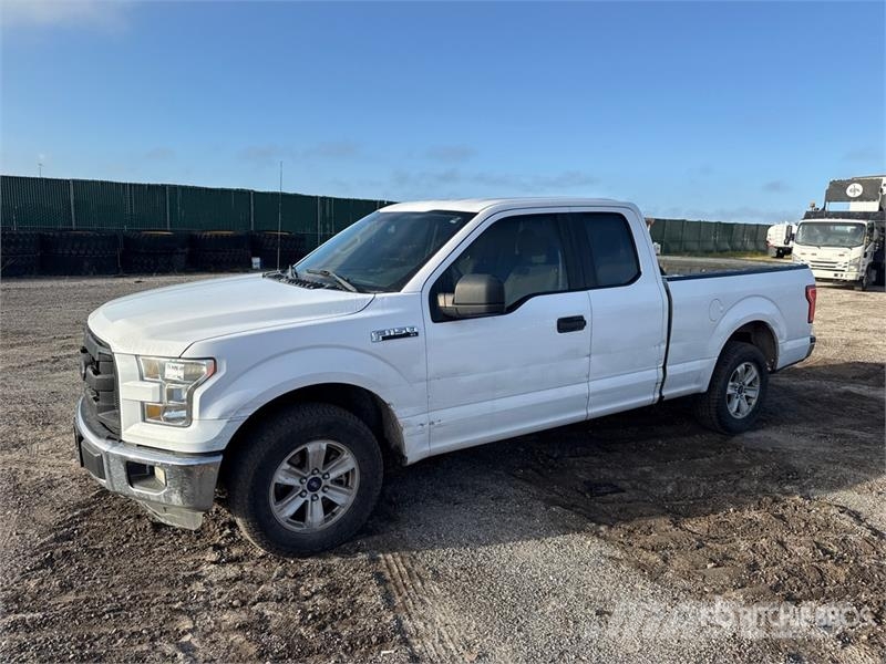 Ford F-150 XL 4x2 Extended Cab Pickup Прочие фургоны