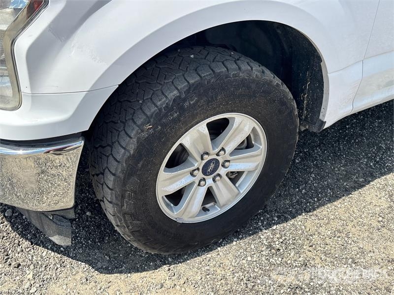 Ford F-150 XL 4x2 Extended Cab Pickup Ostalo