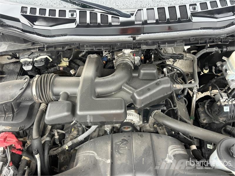 Ford F-150 XL 4x2 Extended Cab Pickup 其他