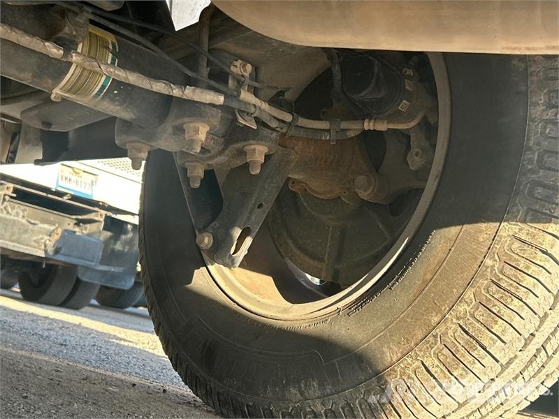 Ford F-150 XL 4x2 Extended Cab Pickup Други