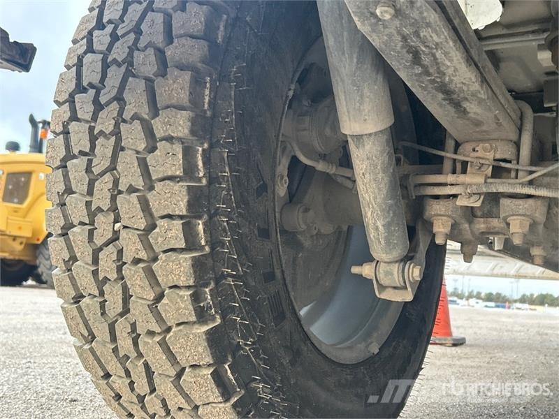 Ford F-150 XL 4x2 Extended Cab Pickup Muu