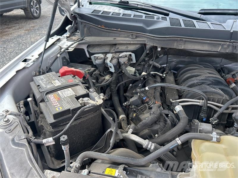 Ford F-150 XL 4x2 Extended Cab Pickup 其他
