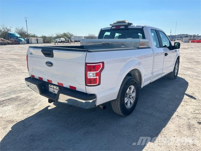 Ford F-150 XL 4x2 Extended Cab Pickup Muu