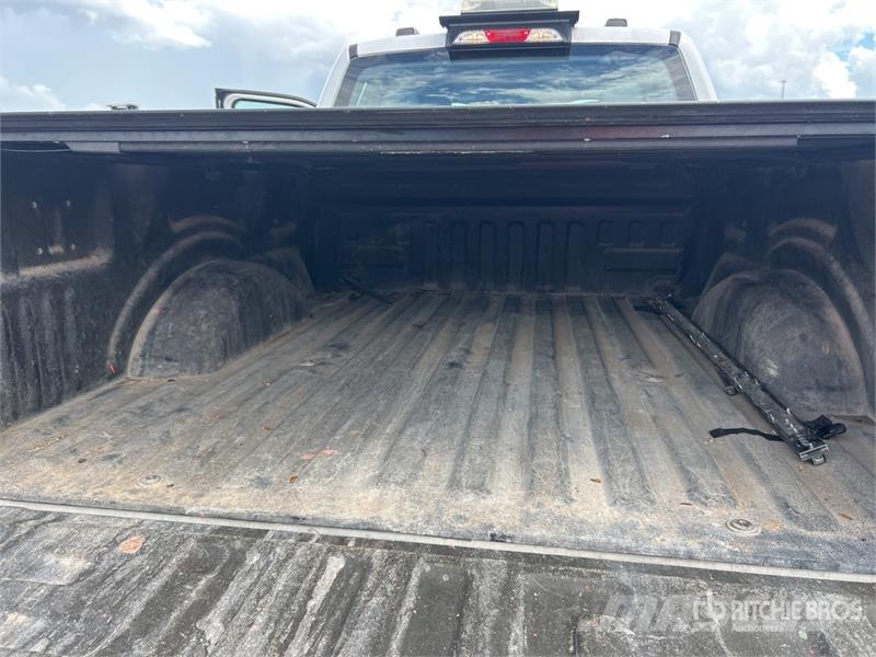 Ford F-150 XL 4x2 Extended Cab Pickup Інше