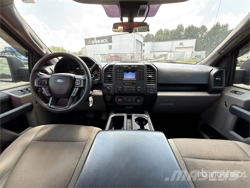 Ford F-150 XL 4x2 Extended Cab Pickup Ostalo