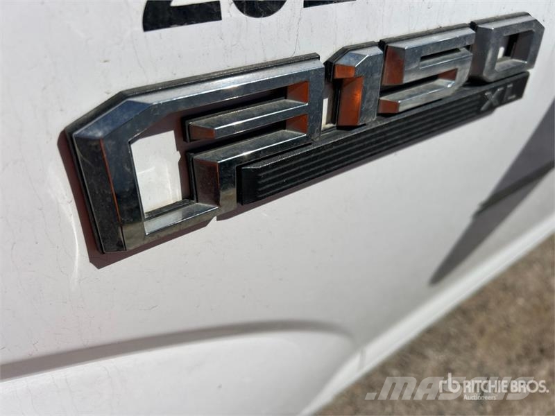 Ford F-150 XL 4x2 Extended Cab Pickup 其他