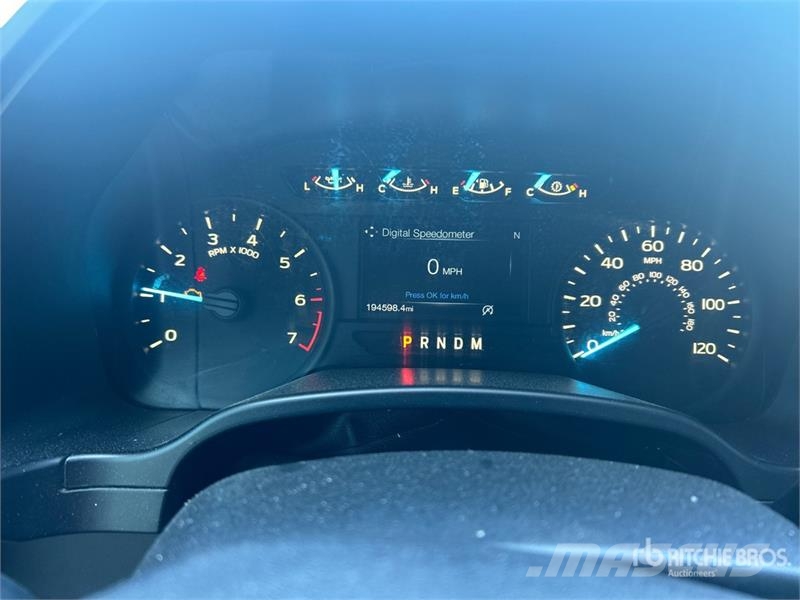 Ford F-150 XL 4x2 Extended Cab Pickup Drugi